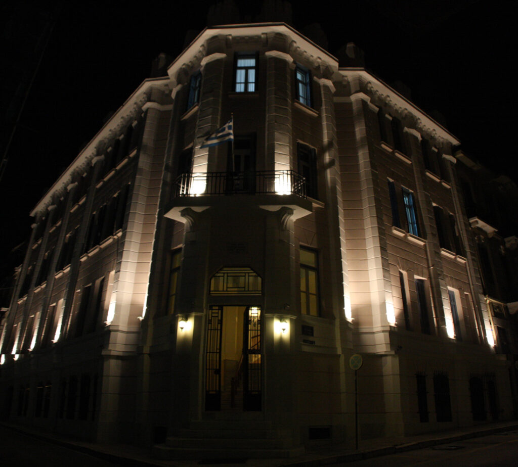Κτήριο Τ.ΕΘ.Α - Νυχτερινή λήψη