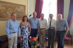 OLYMPUS DIGITAL CAMERA