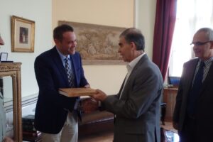 OLYMPUS DIGITAL CAMERA