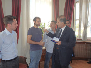 OLYMPUS DIGITAL CAMERA